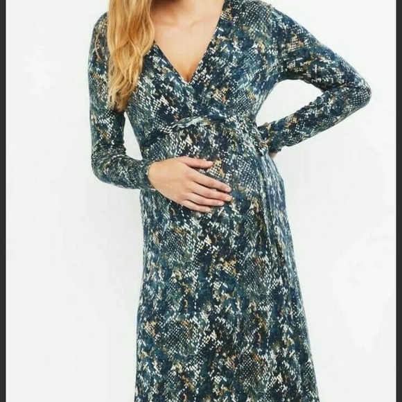 Jessica Simpson Martenity Printed Maxi Dress - Picture 5 of 7